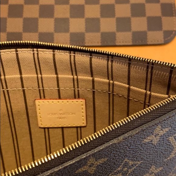LV pochette wristlet Louis Vuitton - Picture 5 of 6